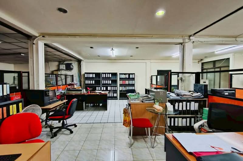 อาคารพาณิชย์ เนื้อที่ 40 ตร.ว. ซอยลาดพร้าว 45 ใกล้โรงเรียนพิบูลอุปถัมภ์ แขวงสามเสนนอก เขตห้วยขวาง, Bangkok, Samsen Nok, Huai Khwang, Bangkok, , 500 sqm, Shophouse For Sale, by ชนะชาติ นนท์ตา, 500424315 - DDproperty.com