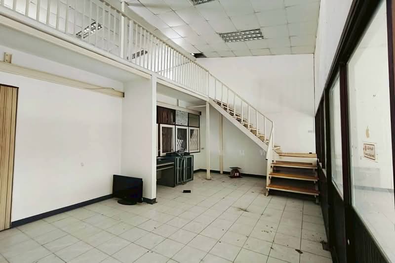 อาคารพาณิชย์ เนื้อที่ 40 ตร.ว. ซอยลาดพร้าว 45 ใกล้โรงเรียนพิบูลอุปถัมภ์ แขวงสามเสนนอก เขตห้วยขวาง, Bangkok, Samsen Nok, Huai Khwang, Bangkok, , 500 sqm, Shophouse For Sale, by ชนะชาติ นนท์ตา, 500424315 - DDproperty.com