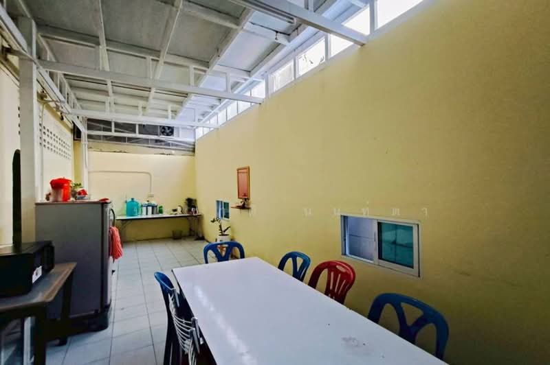 อาคารพาณิชย์ เนื้อที่ 40 ตร.ว. ซอยลาดพร้าว 45 ใกล้โรงเรียนพิบูลอุปถัมภ์ แขวงสามเสนนอก เขตห้วยขวาง, Bangkok, Samsen Nok, Huai Khwang, Bangkok, , 500 sqm, Shophouse For Sale, by ชนะชาติ นนท์ตา, 500424315 - DDproperty.com