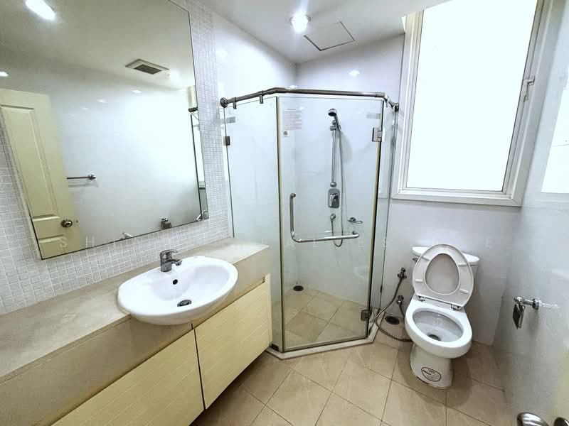 Siri Residence, Bangkok, 21 Soi Sukhumvit 24, Khong Tan, Khlong Toei, Bangkok, 2 Bedrooms, 95 sqm, Condo For Rent, by Shinyu Real Estate, 500424353 - DDproperty.com
