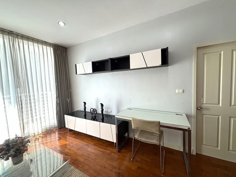 Siri Residence, Bangkok, 21 Soi Sukhumvit 24, Khong Tan, Khlong Toei, Bangkok, 2 Bedrooms, 95 sqm, Condo For Rent, by Shinyu Real Estate, 500424353 - DDproperty.com