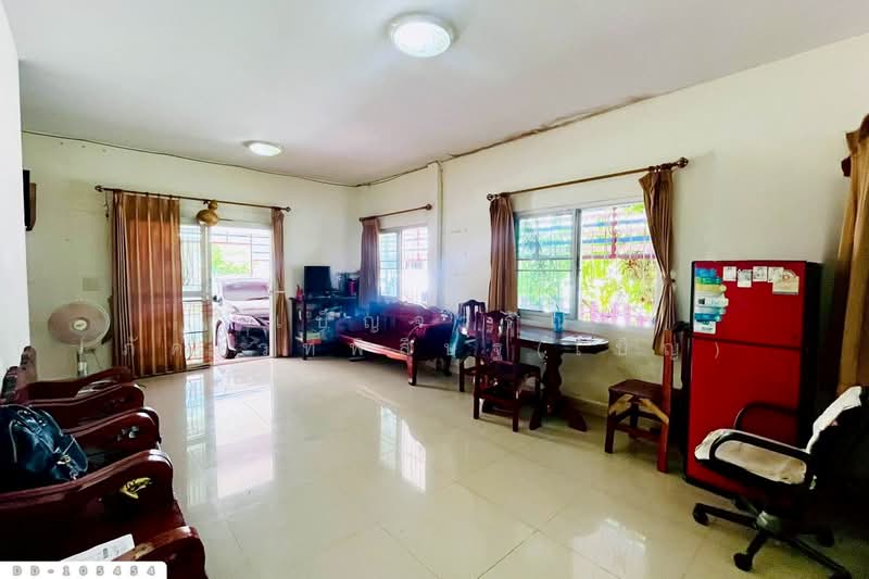 Single House Nattaphon Khlong Luang, near Sermmit Wittaya School DD-105454, Pathum Thani, Khlong Nung, Khlong Luang, Pathum Thani, 3 Bedrooms, 114 sqm, Single Detached House For Sale, by Benchawarin Pakkawetppisit, 500424382 - DDproperty.com