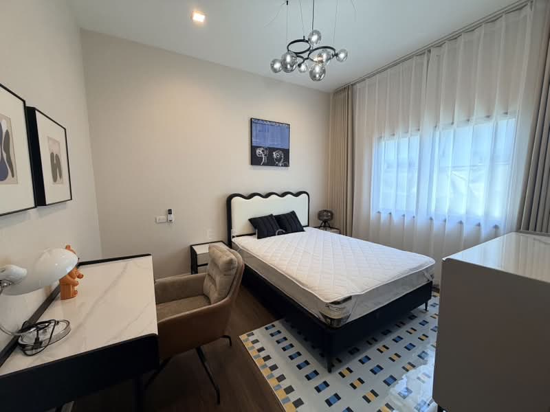 Bangkok Boulevard Bangna KM.5, Samut Prakan, Bang Na-Trat 37 Alley, Bang Kaeo, Bang Plee, Samut Prakan, 5 Bedrooms, 299 sqm, Single Detached House For Rent, by Eric ., 500424425 - DDproperty.com