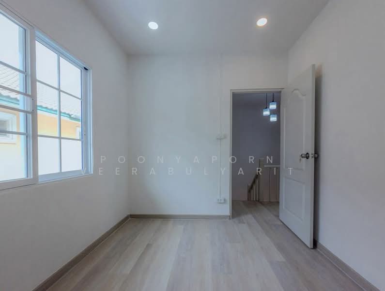 Baan Pruksa 30 : บ้านพฤกษา 30, นนทบุรี, พิมลราช, บางบัวทอง, นนทบุรี, 144 ตร.ม., ทาวน์เฮ้าส์ ขาย, โดย Poonyaporn Veerabulyarit, 500424467 - DDproperty.com