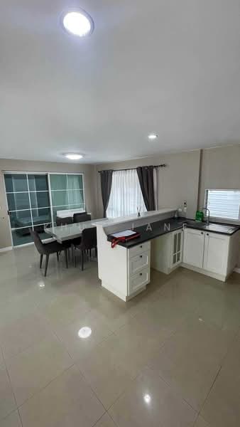 Mantana Onnut-Wongwaen, Bangkok, Sukhaphiban 2 Road, Dok Mai, Prawet, Bangkok, 4 Bedrooms, 316 sqm, Single Detached House For Rent, by Khun Jane, 500424514 - DDproperty.com