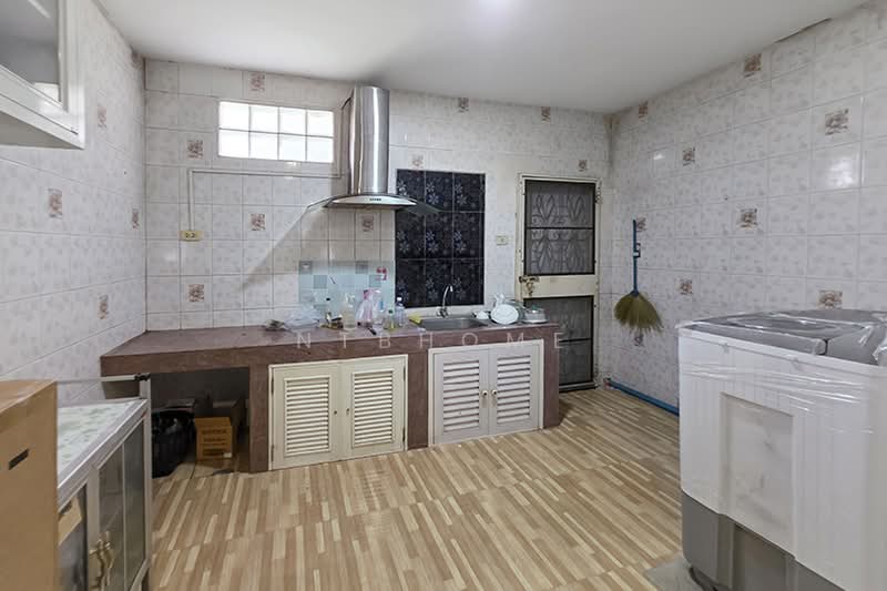 หมู่บ้านราชพฤกษ์ ปากเกร็ด, Nonthaburi, Bang Phut, Pak Kret, Nonthaburi, 2 Bedrooms, 130 sqm, Townhouse For Sale, by NTBHOME, 500424525 - DDproperty.com