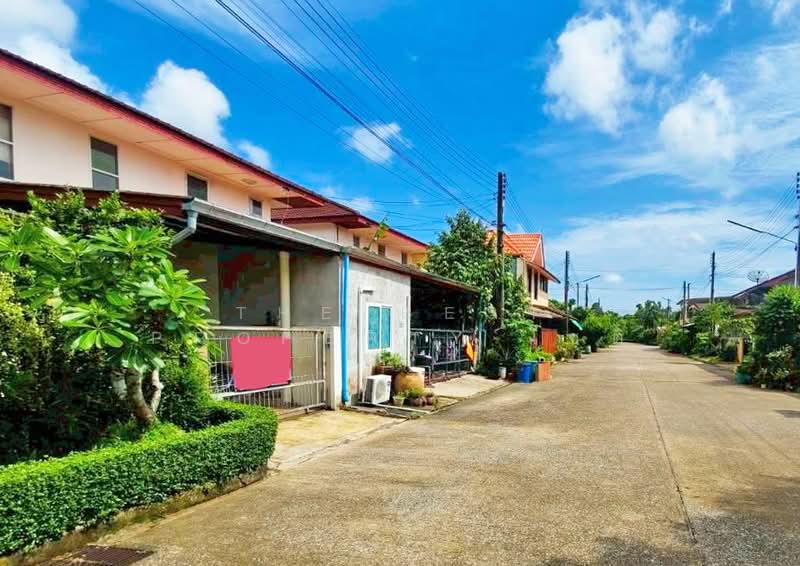 ศิลาพรวิลล์ เฟส 1, จันทบุรี, เกาะขวาง, เมืองจันทบุรี, จันทบุรี, 210 ตร.ม., บ้านแฝด ขาย, โดย The Best Property โชติ, 500424534 - DDproperty.com