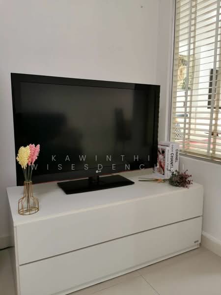 The Clover Thonglor Residence, Bangkok, Soi Sukhumvit 55, Khlong Tan Nua, Watthana, Bangkok, 1 Bedroom, 40 sqm, Condo For Rent, by Kawinthip Wisesdenchai, 500424551 - DDproperty.com