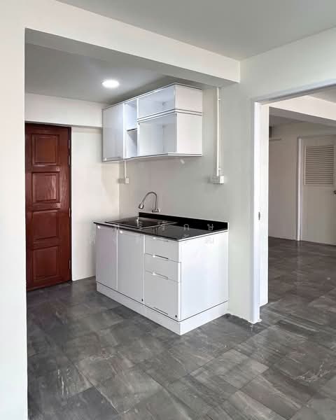 Chapter One The Campus Ladprao 1, Bangkok, Soi Ladprao 1 Ladprao Road, Jom Phon, Chatuchak, Bangkok, 2 Bedrooms, 70 sqm, Condo For Sale, by หริรักษ์ ตั้งติรวัฒน์, 500424581 - DDproperty.com