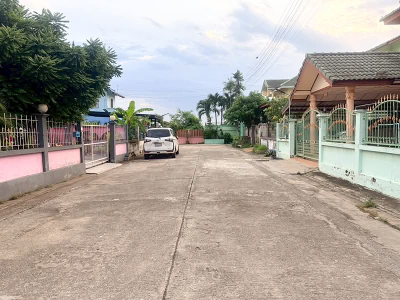 หมู่บ้านซื่อตรงโครงการบ้านชมสวน, ปทุมธานี, บึงน้ำรักษ์, ธัญบุรี, ปทุมธานี, 224 ตร.ม., บ้านเดี่ยว ขาย, โดย ภัทรนัน อิศรางกูร ณ อยุธยา, 500424595 - DDproperty.com