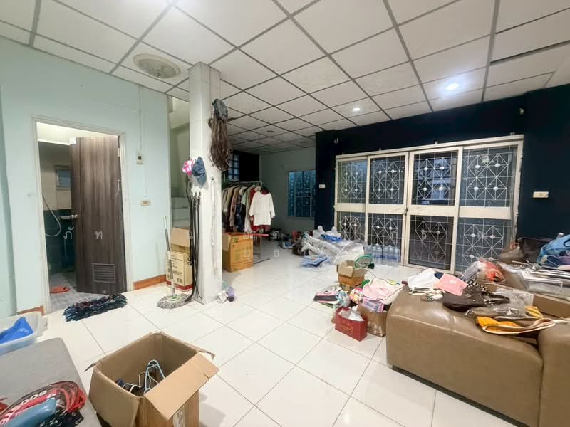 หมู่บ้านซื่อตรงโครงการบ้านชมสวน, Pathum Thani, Bung Nam Rak, Thanyaburi, Pathum Thani, 4 Bedrooms, 224 sqm, Single Detached House For Sale, by ภัทรนัน อิศรางกูร ณ อยุธยา, 500424595 - DDproperty.com