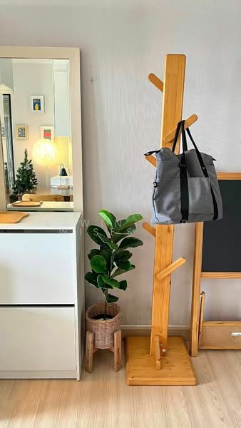 Urbano Absolute Sathon-Taksin, Bangkok, 345 Charoen Nakhon 14/2 Alley, Khlong Ton Sai, Khlong San, Bangkok, 1 Bedroom, 38 sqm, Condo For Rent, by Kawinthip Wisesdenchai, 500424603 - DDproperty.com
