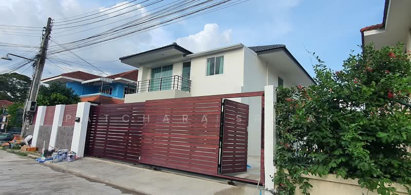 undefined, Chon Buri (Pattaya), Nong Pru, Bang Lamung (Pattaya), Chon Buri (Pattaya), 6 Bedrooms, 220 sqm, Villa For Rent, by Patchara Srisak, 500424632 - DDproperty.com