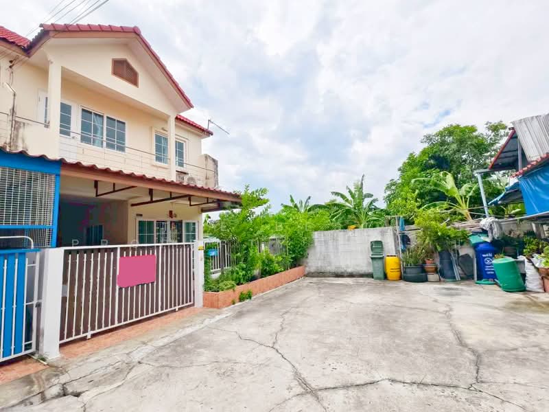 เฟื่องฟ้าวิลล่า 15 เฟส 2, Samut Prakan, Phreak Sa Mai, Muang Samut Prakarn, Samut Prakan, 3 Bedrooms, 108 sqm, Townhouse For Sale, by The Best Property น้ำหวาน, 500424651 - DDproperty.com