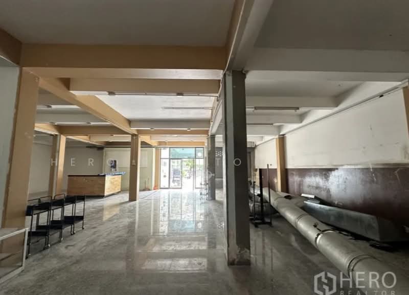For Rent Retail Space 208 sqm near BTS Sala Daeng, Bang Rak Bangkok HRE01091, Bangkok, Silom, Bang Rak, Bangkok, , 208 sqm, Retail Space For Rent, by Hero Realtor Co., Ltd., 500424660 - DDproperty.com