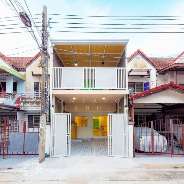 Jitnarong Garden House : จิตรณรงค์ การ์เด้นเฮ้าส์, นนทบุรี, บางกร่าง, เมืองนนทบุรี, นนทบุรี, 132 ตร.ม., ทาวน์เฮ้าส์ ขาย, โดย Poonyaporn Veerabulyarit, 500424689 - DDproperty.com