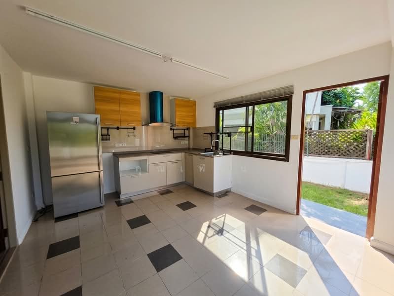 Supalai Orchid Park Rama 2, Samut Sakhon, Soi Wat Phanthai Norasing, Rama 2 Road, km. 16.5, Phanthai Norasing, Muang Samut Sakhon, Samut Sakhon, 4 Bedrooms, 227 sqm, Single Detached House For Sale, by คุณเฟิร์น, 500424696 - DDproperty.com
