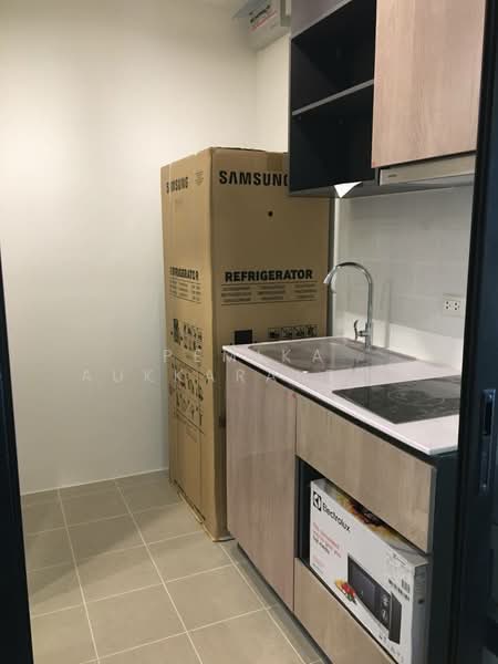 The Base Phetkasem, Bangkok, Phet Kasem Rd, Bang Wa, Phasi Charoen, Bangkok, 1 Bedroom, 32 sqm, Condo For Sale, by Pemika Aukkaraleekul, 500424703 - DDproperty.com
