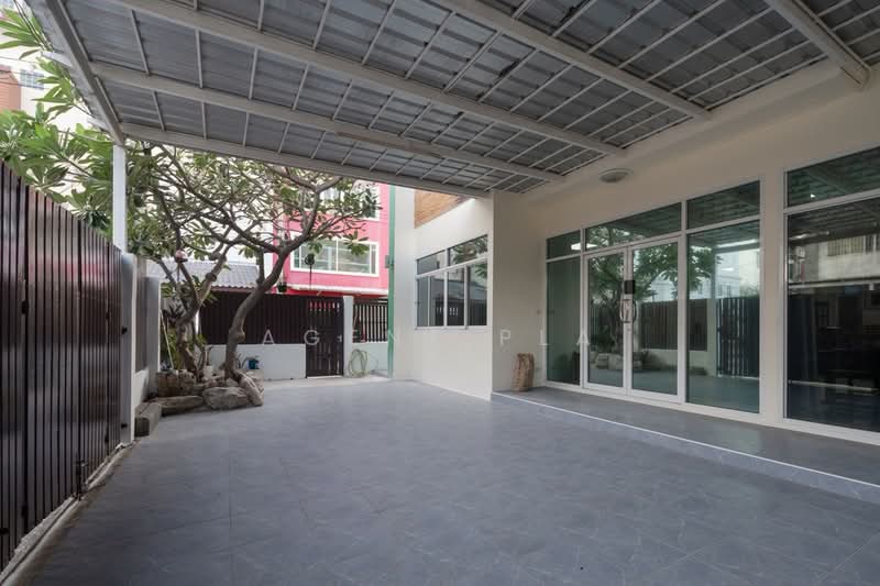 Newly Renovated Townhouse for Rent, Baan Bodin Exclusive Ladprao 112 (SPSAD4087), Bangkok, Phlapphla, Wang Thonglang, Bangkok, 7 Bedrooms, 600 sqm, Townhouse For Rent, by Agent Pla, 500424707 - DDproperty.com