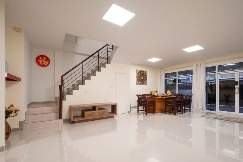 Newly Renovated Townhouse for Rent, Baan Bodin Exclusive Ladprao 112 (SPSAD4087), Bangkok, Phlapphla, Wang Thonglang, Bangkok, 7 Bedrooms, 600 sqm, Townhouse For Rent, by Agent Pla, 500424707 - DDproperty.com