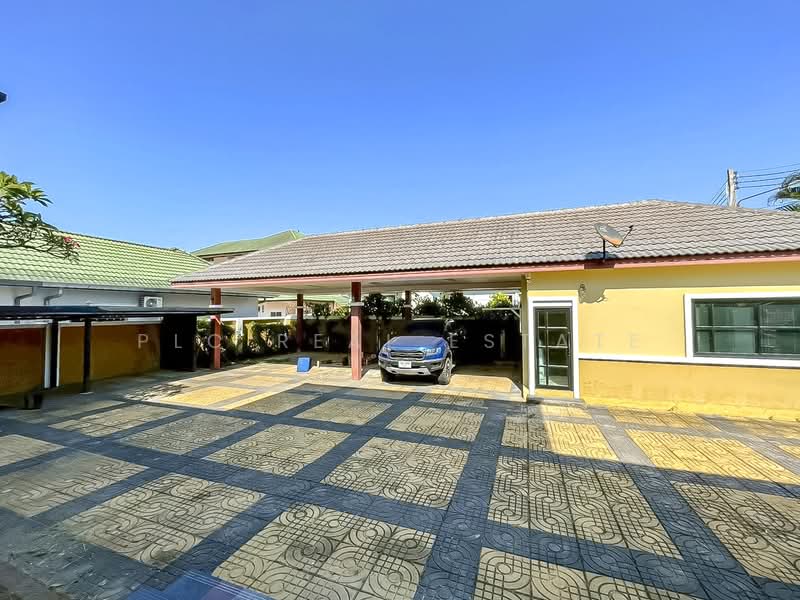 Luxury 2Storey House for Sale Noen Plub Wan East Pattaya 5Bed, Chon Buri (Pattaya), Bang Lamung, Bang Lamung (Pattaya), Chon Buri (Pattaya), 5 Bedrooms, 1,004 sqm, Single Detached House For Sale, by PLC real estate, 500424708 - DDproperty.com