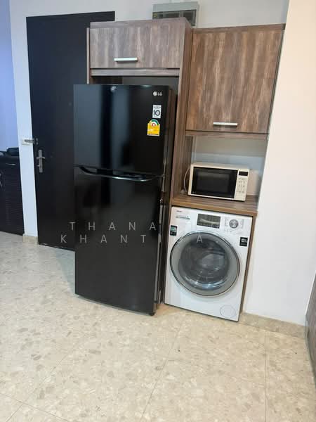 Baan Klang Krung Siam-Pathumwan, Bangkok, Petchburi Road, Thanon Phetchaburi, Ratchathewi, Bangkok, 2 Bedrooms, 68 sqm, Condo For Rent, by Thanachot Khantigamongun, 500424722 - DDproperty.com