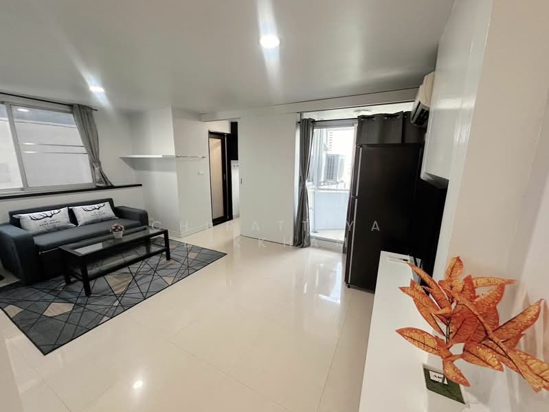 15 Suite, Bangkok, 73 1 Sukhumvit 15, Khlongtoei Nua, Watthana, Bangkok, 1 Bedroom, 43 sqm, Condo For Rent, by Chirattiya Lakkham, 500424778 - DDproperty.com