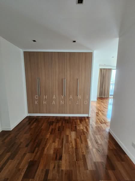 Lakeview Residences, Bangkok, Soi Sukhumvit 12, Khlong Toei, Bangkok, 4 Bedrooms, 380 sqm, Apartment For Rent, by Chayanin Khanijou, 500424816 - DDproperty.com