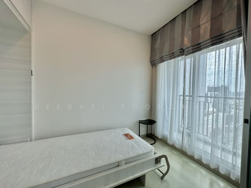 Life Ratchadapisek, Bangkok, 279 Ratchadapisaek Road, Huai Khwang, Bangkok, 2 Bedrooms, 46 sqm, Condo For Rent, by Keerati Poonchai, 500424820 - DDproperty.com