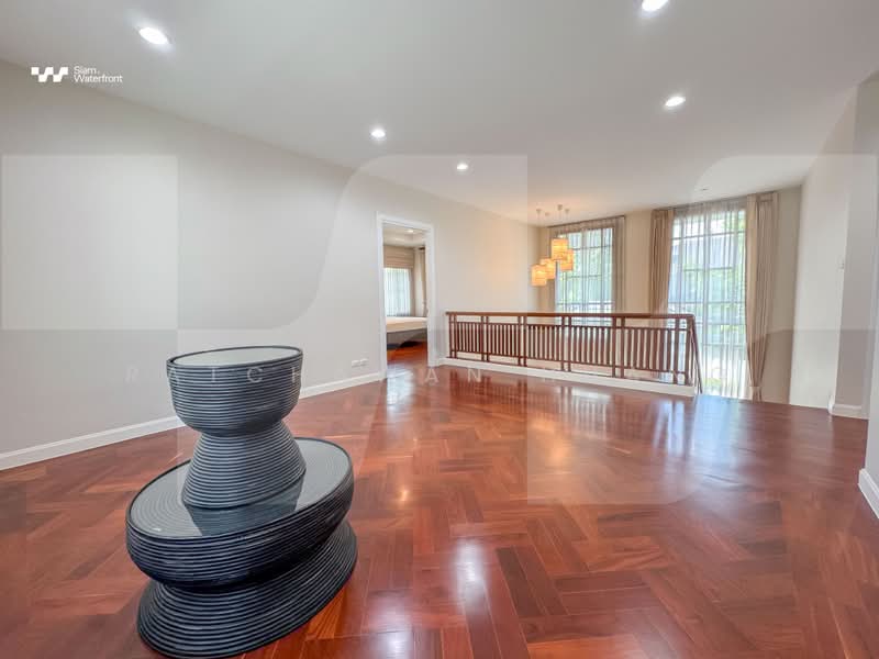 Narasiri Pattanakarn-Srinakarin, Bangkok, 878 Soi Srinakarin 20, Khlong Chan, Bang Kapi, Bangkok, 3 Bedrooms, 374 sqm, Single Detached House For Rent, by Ratchawan Huang, 500424821 - DDproperty.com