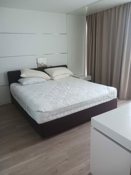 Sathorn Heritage, Bangkok, 267/76 Soi Narathiwas 10, Yan Nawa, Sathon, Bangkok, 1 Bedroom, 68 sqm, Condo For Rent, by Chayanin Khanijou, 500424840 - DDproperty.com