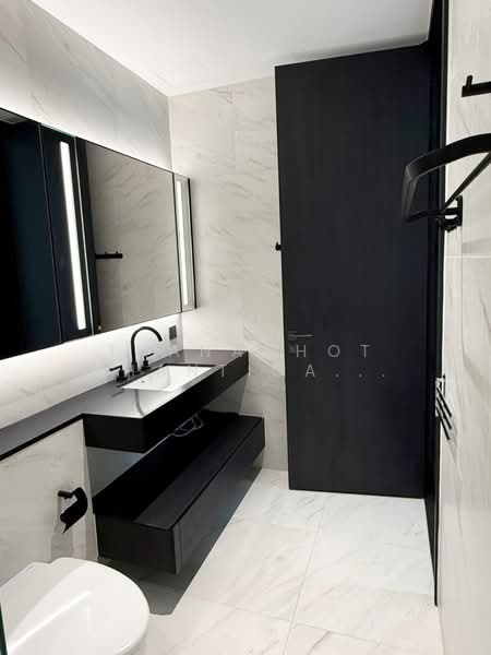 Tait Sathorn 12, Bangkok, Soi Sathorn 12, Sathorn Road, Silom, Bang Rak, Bangkok, 1 Bedroom, 40 sqm, Condo For Rent, by Thanachot Khantigamongun, 500424872 - DDproperty.com