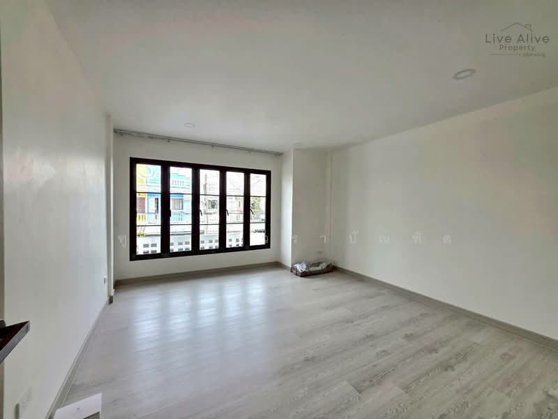 Phairoj Village Bangna, Bangkok, Bang Na Nuea, Bang Na, Bangkok, 2 Bedrooms, 100 sqm, Townhouse For Sale, by วิฑูรย์ รีวราบัณฑิต, 500424884 - DDproperty.com