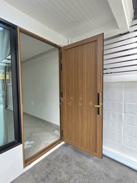 Phairoj Village Bangna, Bangkok, Bang Na Nuea, Bang Na, Bangkok, 2 Bedrooms, 100 sqm, Townhouse For Sale, by วิฑูรย์ รีวราบัณฑิต, 500424884 - DDproperty.com