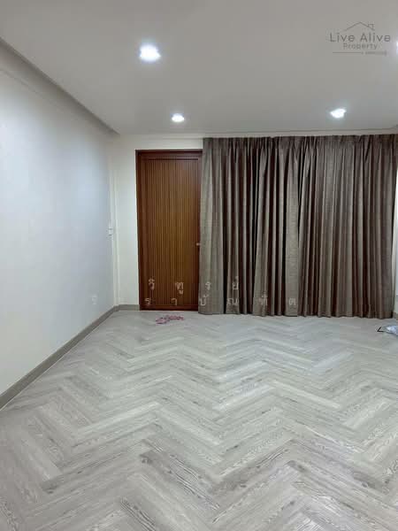 Phairoj Village Bangna, Bangkok, Bang Na Nuea, Bang Na, Bangkok, 2 Bedrooms, 100 sqm, Townhouse For Sale, by วิฑูรย์ รีวราบัณฑิต, 500424884 - DDproperty.com