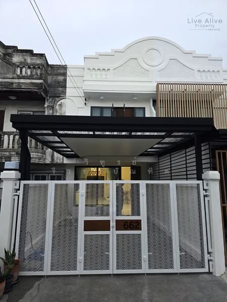 Phairoj Village Bangna, Bangkok, Bang Na Nuea, Bang Na, Bangkok, 2 Bedrooms, 100 sqm, Townhouse For Sale, by วิฑูรย์ รีวราบัณฑิต, 500424884 - DDproperty.com