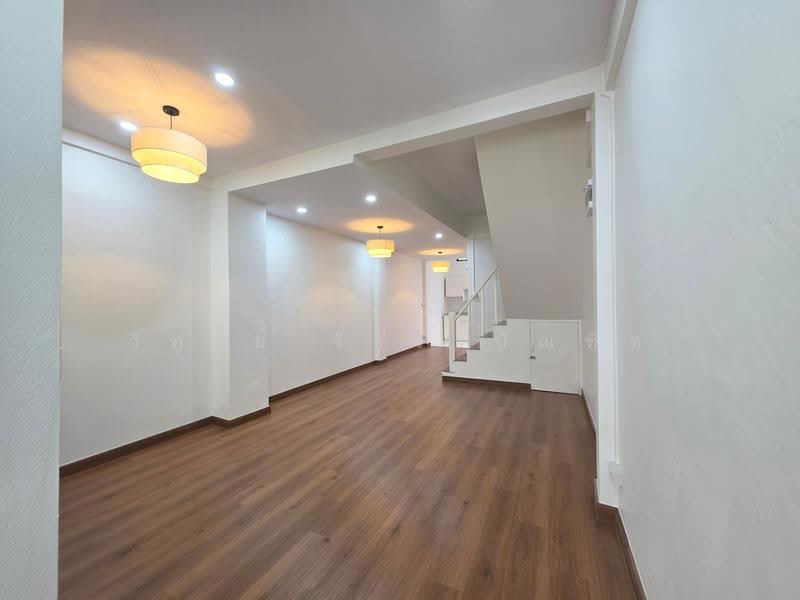 Phairoj Village Bangna, Bangkok, Bang Na Nuea, Bang Na, Bangkok, 3 Bedrooms, 100 sqm, Townhouse For Sale, by วิฑูรย์ รีวราบัณฑิต, 500424884 - DDproperty.com