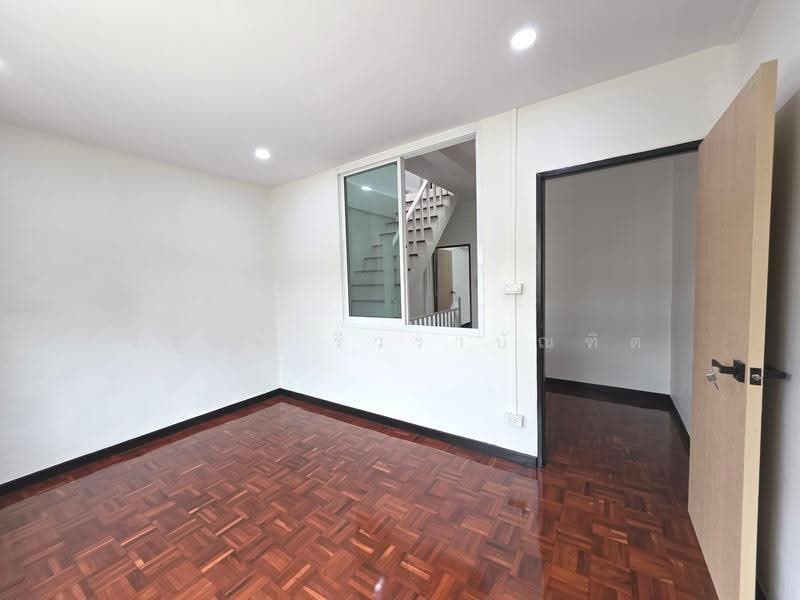Phairoj Village Bangna, Bangkok, Bang Na Nuea, Bang Na, Bangkok, 3 Bedrooms, 100 sqm, Townhouse For Sale, by วิฑูรย์ รีวราบัณฑิต, 500424884 - DDproperty.com