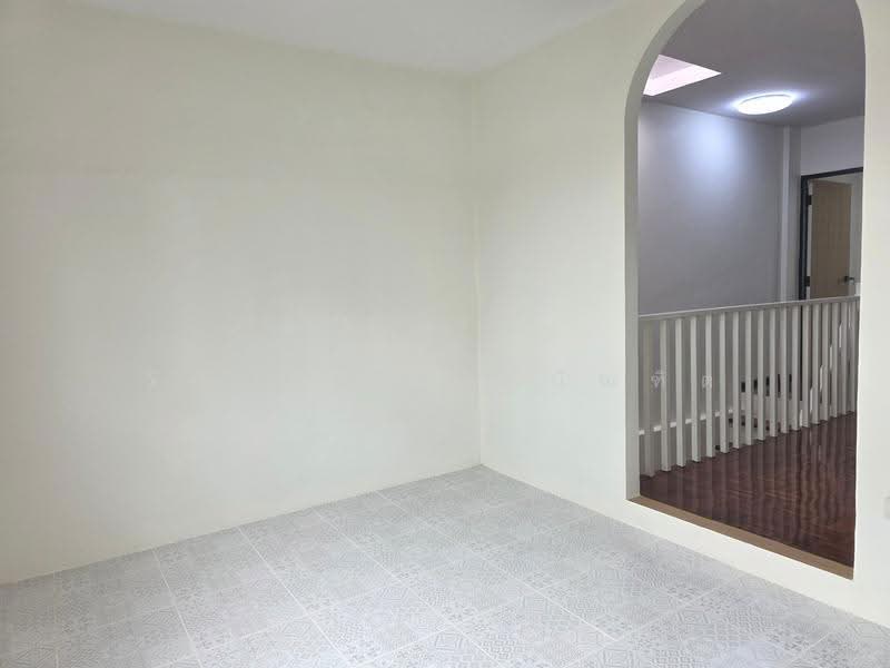 หมู่บ้านไพโรจน์บางนา, กรุงเทพ, บางนาเหนือ, บางนา, กรุงเทพ, 100 ตร.ม., ทาวน์เฮ้าส์ ขาย, โดย วิฑูรย์ รีวราบัณฑิต, 500424884 - DDproperty.com
