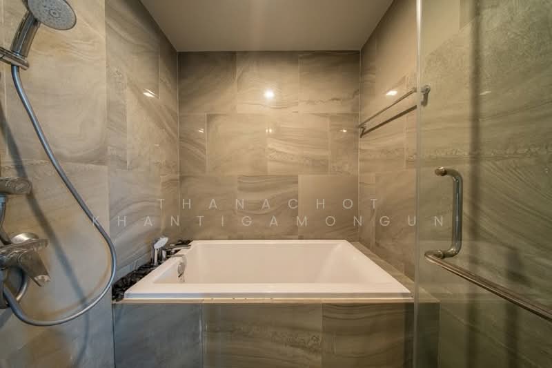 IDEO Q Sukhumvit 36, Bangkok, Soi Sukhumvit 36, Khong Tan, Khlong Toei, Bangkok, 2 Bedrooms, 49 sqm, Condo For Sale, by Thanachot Khantigamongun, 500424916 - DDproperty.com