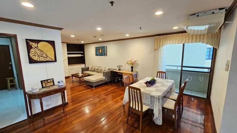 Baan Suanpetch, Bangkok, 18 Soi Sukhumvit 39, Khlong Tan Nua, Watthana, Bangkok, 2 Bedrooms, 136 sqm, Condo For Rent, by Chayanin Khanijou, 500424936 - DDproperty.com