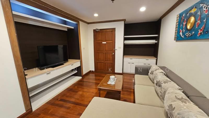 Baan Suanpetch, Bangkok, 18 Soi Sukhumvit 39, Khlong Tan Nua, Watthana, Bangkok, 2 Bedrooms, 136 sqm, Condo For Rent, by Chayanin Khanijou, 500424936 - DDproperty.com