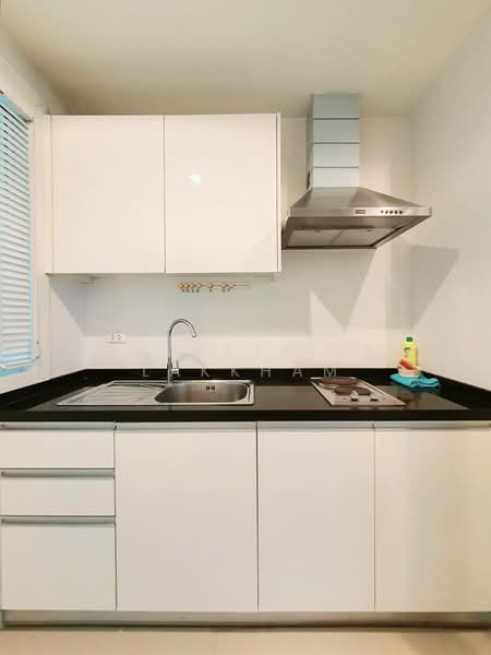 Siri Residence, Bangkok, 21 Soi Sukhumvit 24, Khong Tan, Khlong Toei, Bangkok, 1 Bedroom, 60 sqm, Condo For Rent, by Chirattiya Lakkham, 500424947 - DDproperty.com