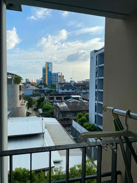 Vtara Sukhumvit 36, Bangkok, 118 Soi Saen Sabai, Phra Kanong, Khlong Toei, Bangkok, 1 Bedroom, 29 sqm, Condo For Rent, by Chayanin Khanijou, 500425032 - DDproperty.com
