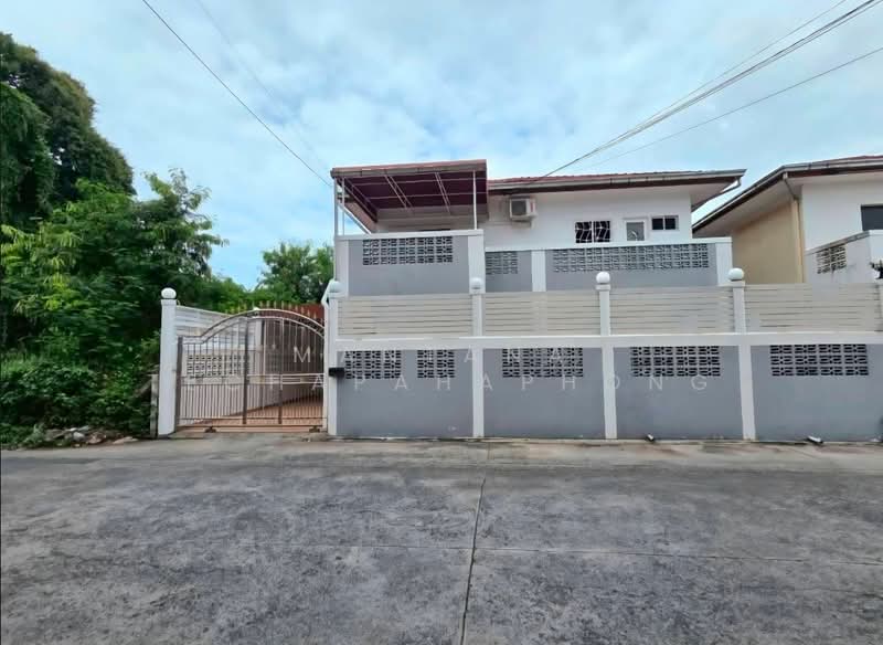 4-BR House, Chon Buri (Pattaya), Nong Pru, Bang Lamung (Pattaya), Chon Buri (Pattaya), 4 Bedrooms, 228 sqm, Single Detached House For Rent, by Mantana Techapahaphong, 500425052 - DDproperty.com