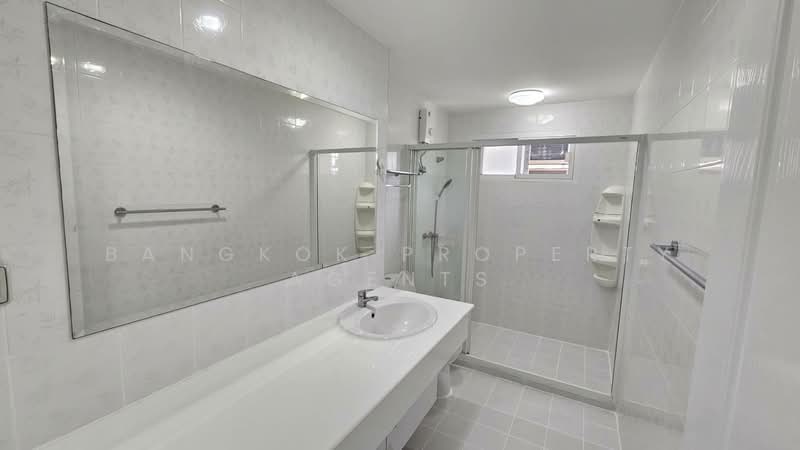 Charming Resident Ekkamai, Bangkok, 28 Soi Ekkamai 6, Sukhumvit 63 Road, Phra Kanong Nua, Watthana, Bangkok, 3 Bedrooms, 120 sqm, Condo For Rent, by BANGKOK PROPERTY AGENTS, 500425055 - DDproperty.com