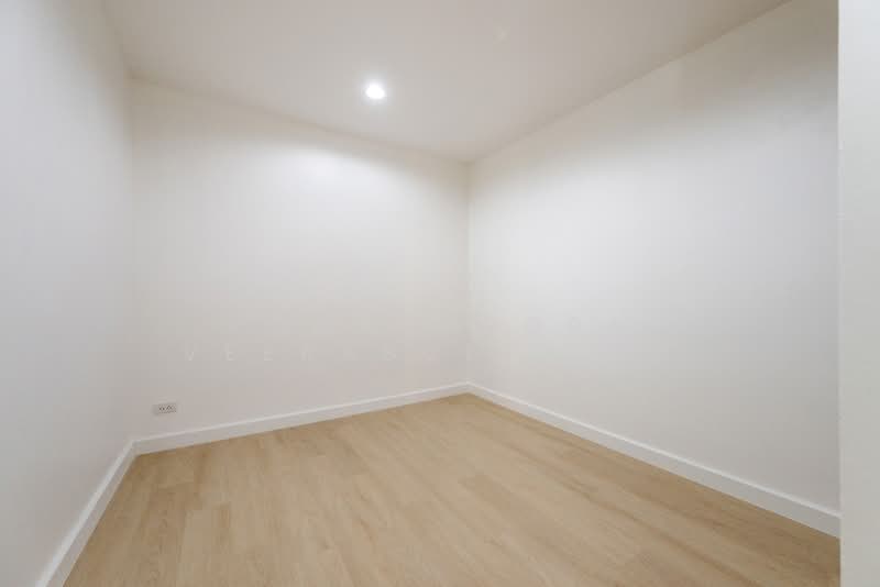 S Condo Sukhumvit 50, Bangkok, 1332 Sukhumvit 50 Aly, Phra Kanong, Khlong Toei, Bangkok, 2 Bedrooms, 60 sqm, Condo For Sale, by Poonyaporn Veerabulyarit, 500425095 - DDproperty.com