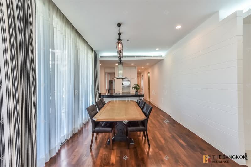 Domus 16, Bangkok, 19 Soi Sukhumvit 16, Khlong Toei, Bangkok, 2 Bedrooms, 135 sqm, Condo For Sale, by Sirirut Havee Akehurst, 500425130 - DDproperty.com