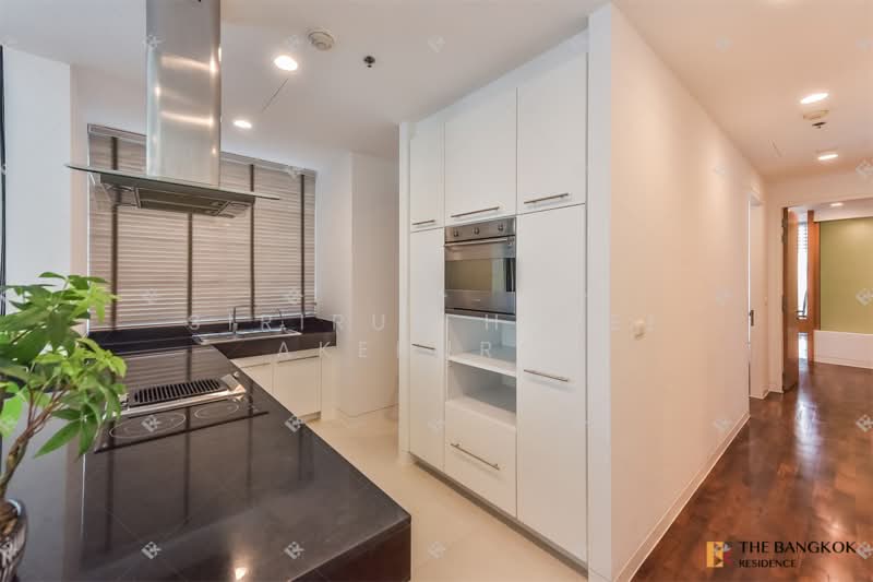 Domus 16, Bangkok, 19 Soi Sukhumvit 16, Khlong Toei, Bangkok, 2 Bedrooms, 135 sqm, Condo For Sale, by Sirirut Havee Akehurst, 500425130 - DDproperty.com