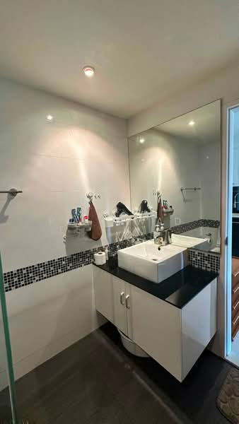 VN Residence 3, Chon Buri (Pattaya), Pratamnak Soi 5, Nong Pru, Bang Lamung (Pattaya), Chon Buri (Pattaya), 1 Bedroom, 41 sqm, Condo For Rent, by Pukkawadee Thapmathi, 500425144 - DDproperty.com